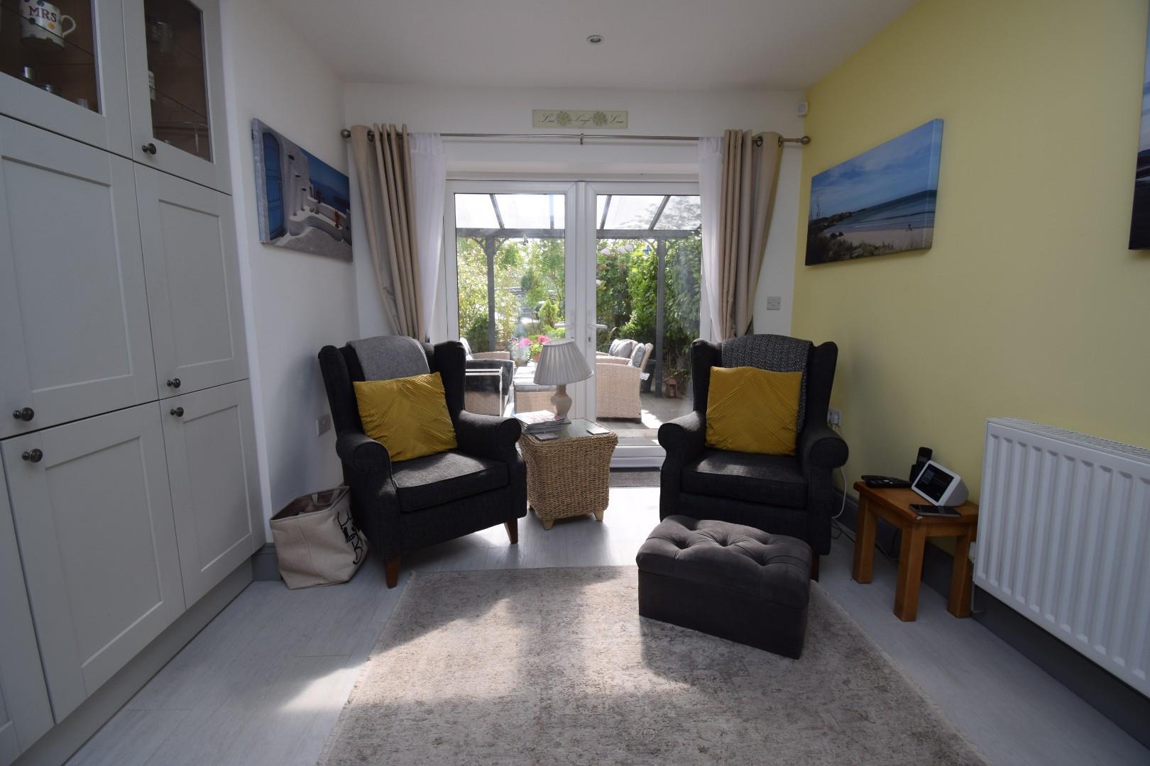 Breakfast Room (2).JPG